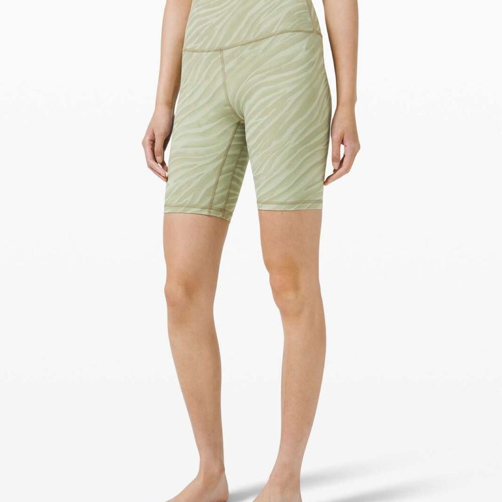 Lululemon Align Short 8" High Rise size 0 Le Tigre Camo Green Fern Multi TIG2 - Picture 2 of 4